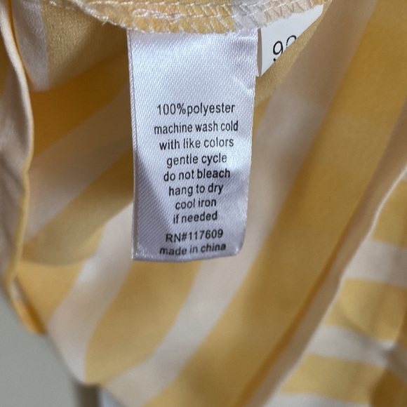 De Collection Woman’s Blouse - Picture 9 of 9